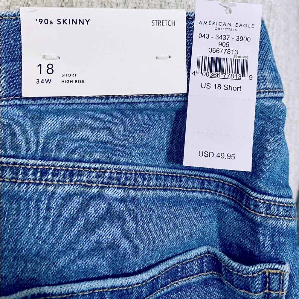 American Eagle high rise 90’s skinny jeans